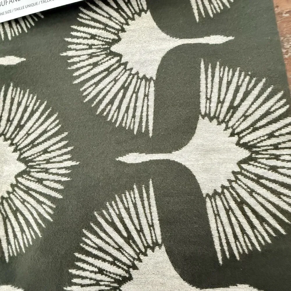 JOE’S Olive Green & Tan Art Deco Swan Design Fringe Lightweight Scarf  1 Sz New